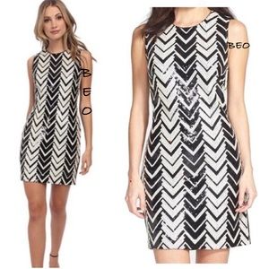 ViNce CaMut0 seQuiNed c0cKtaiL drESs